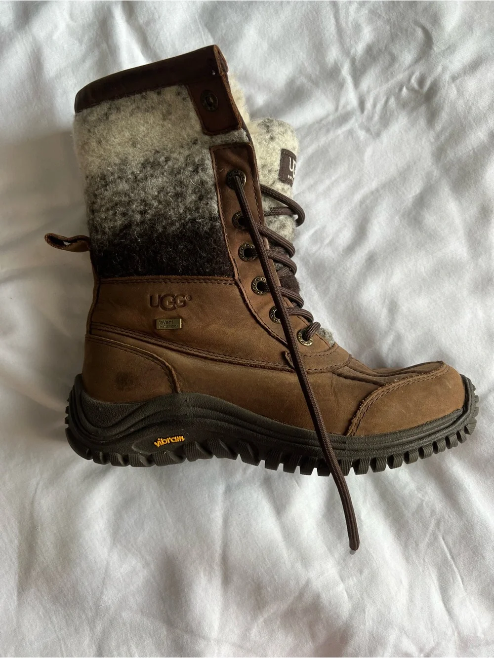 UGG adirondack brown